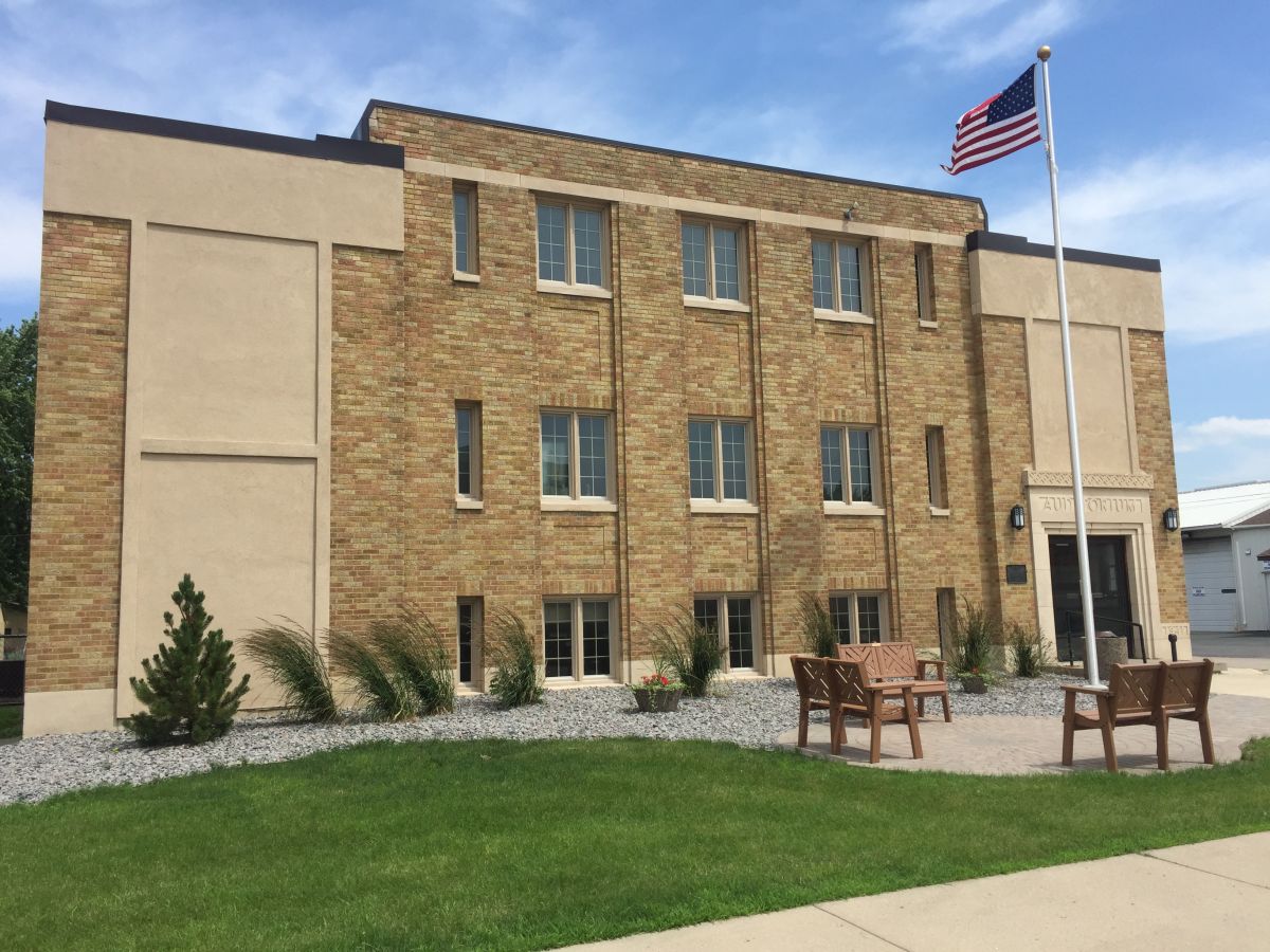 Silver Lake Auditorium